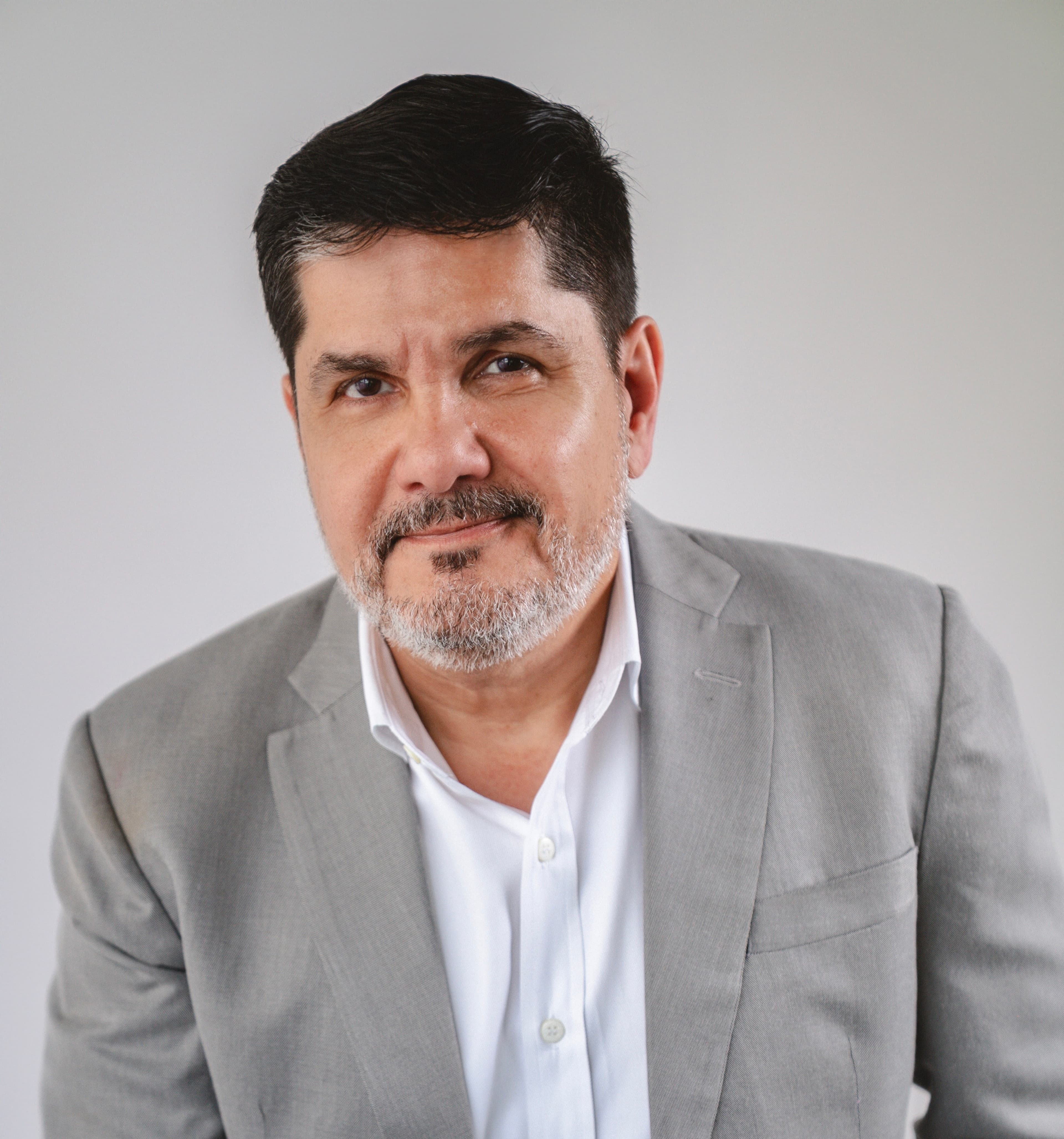 Dr. Samuel A. Martínez